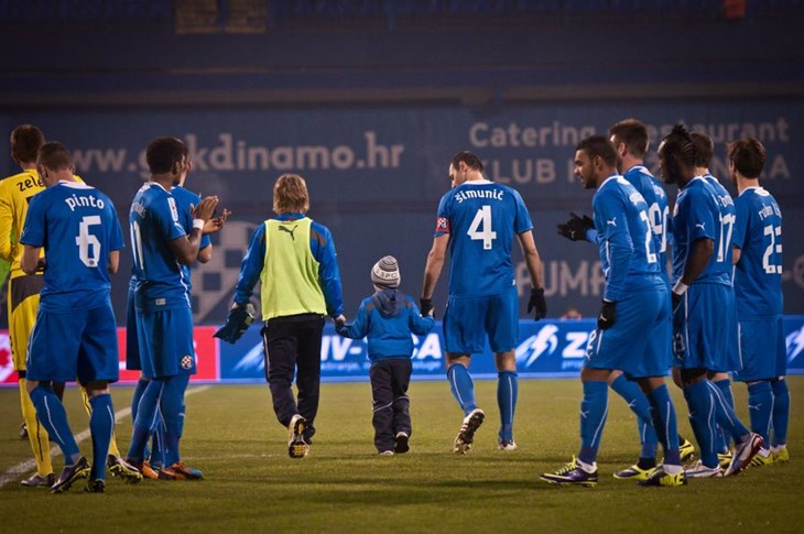 Markova nezaboravna noć: u društvu Modrih na terenu