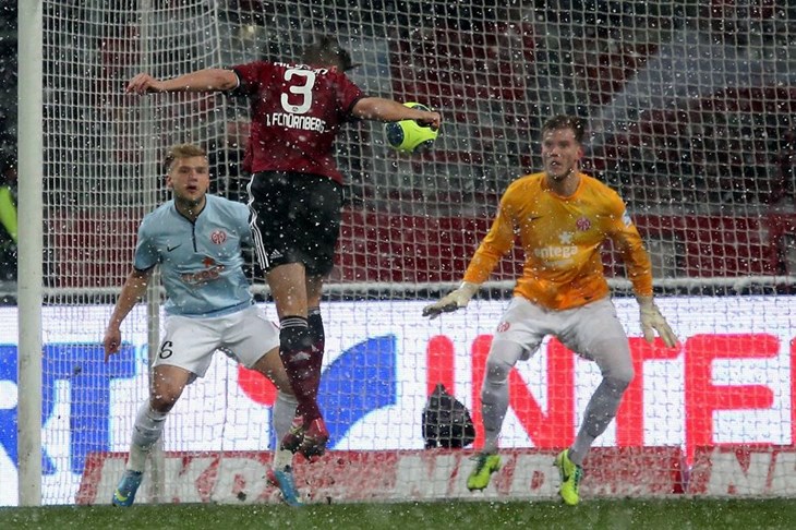 Nürnberg 15. uzastopnu bundesligašku utakmicu bez pobjede, Okazaki donio bod Mainzu