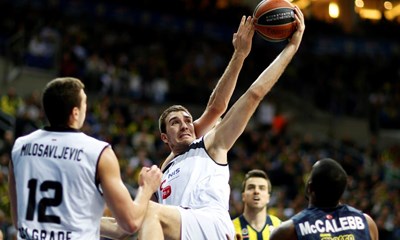 Barcelona poražena u gostima kod CSKA, Partizan šokirao u Istanbulu Fenerbahče