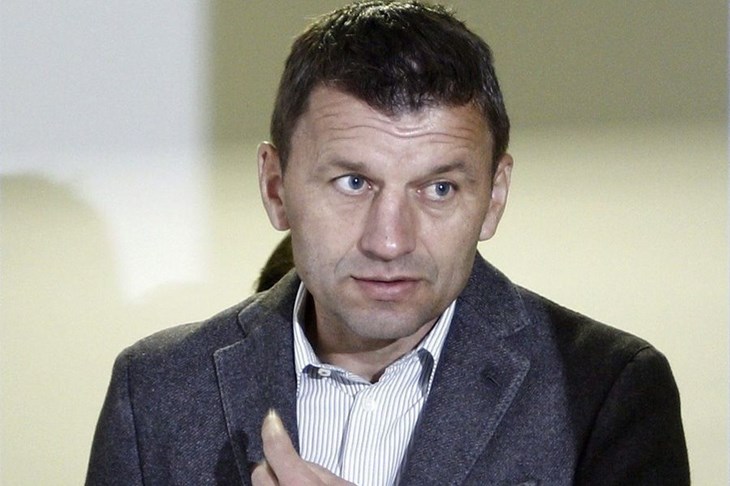 Valencia uručila otkaz Miroslavu Đukiću nakon još jednog glatkog poraza
