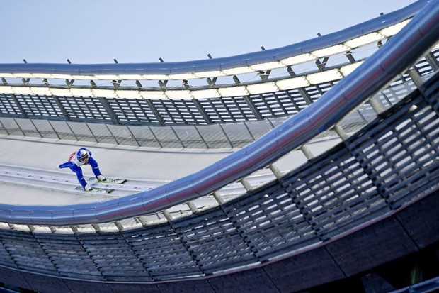 Bardalu pobjeda, Ahonen na Kranjeca
