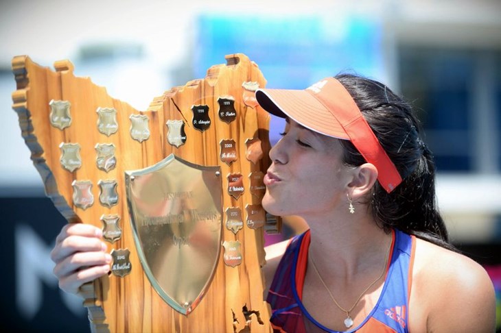 Uvjerljivom pobjedom u finalu Muguruza stigla do svog prvog naslova na WTA Touru