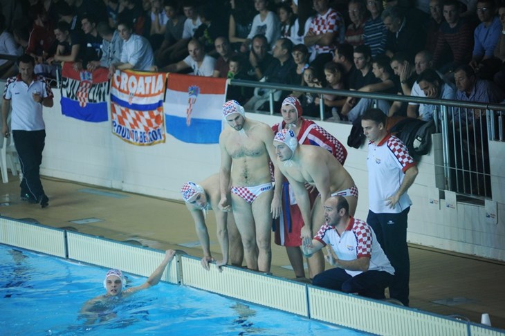 Hrvatska vaterpolska reprezentacija poražena od Grčke u Svjetskoj ligi