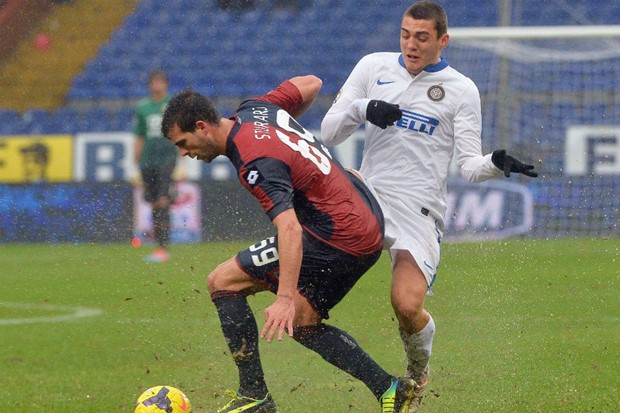 Video: Genoa pobijedila Inter, Bianchi izbio bodove Napoliju u sudačkoj nadoknadi