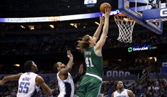 Video: Lakersi okrenuli Toronto, Isaiah Thomas vladao dok se nije "probudio" Kevin Durant