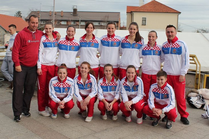 I hokejašice love viši rang