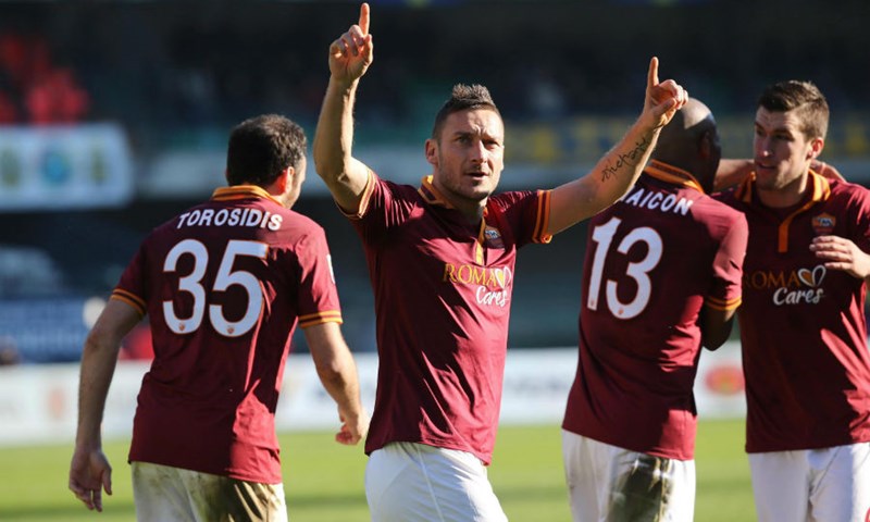 Video: Totti nadmašio Giggsa u remiju Manchester Cityja i Rome