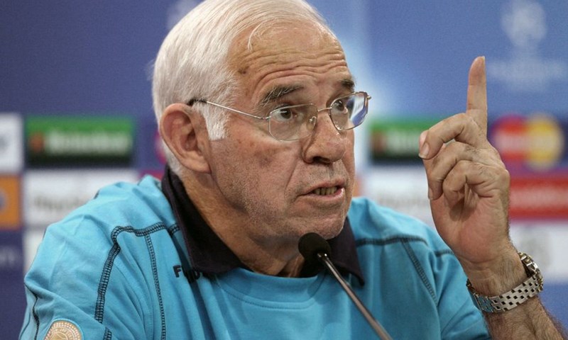 Bivši španjolski izbornik Luis Aragones preminuo u bolnici u Madridu