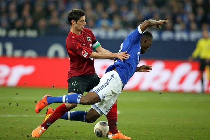 Video: Schalke rutinski preko Hannovera, Stuttgart i dalje u crnom nizu