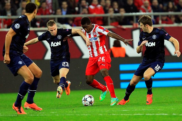 Video: Golovima Domingueza i Campbella Olympiakos u Pireju svladao Manchester United