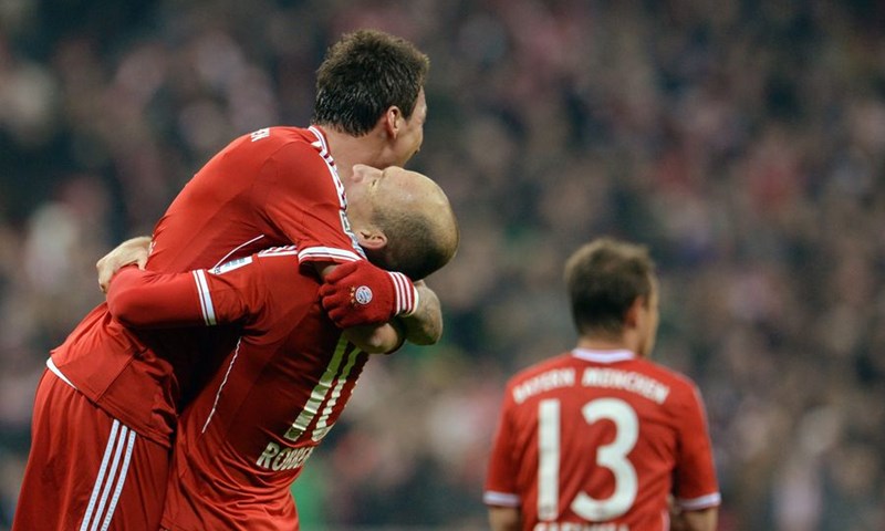 Video: I Bayern napunio mrežu Schalkea, novi pogodak Marija Mandžukića