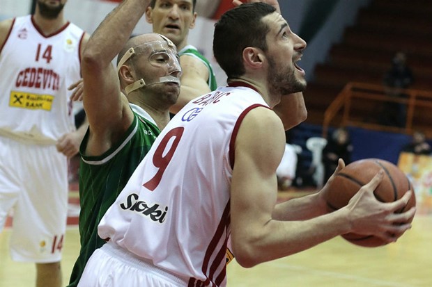 Lepršava i rastrčana Cedevita u prvom poluvremenu slomila Union Olimpiju