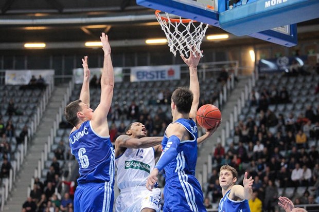 Cibona rutinski odradila posao protiv Zadra i nanijela mu prvi poraz