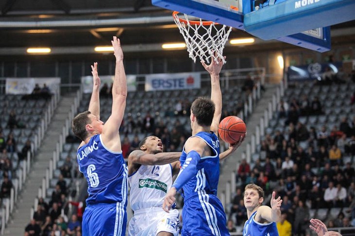 Cibona rutinski odradila posao protiv Zadra i nanijela mu prvi poraz