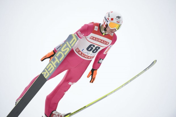 Stoch novom pobjedom učvrstio vodstvo