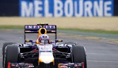 Mateschitz: "Jedina alternativa Renaultu je da sami napravimo motor"