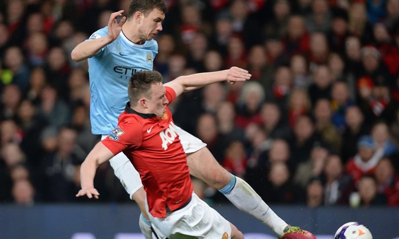 Video: Džeko zavio Old Trafford u crno, Arsenal propustio priliku za priključak