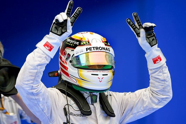 Lewis Hamilton do pole positiona, Sebastian Vettel odmah pokraj njega