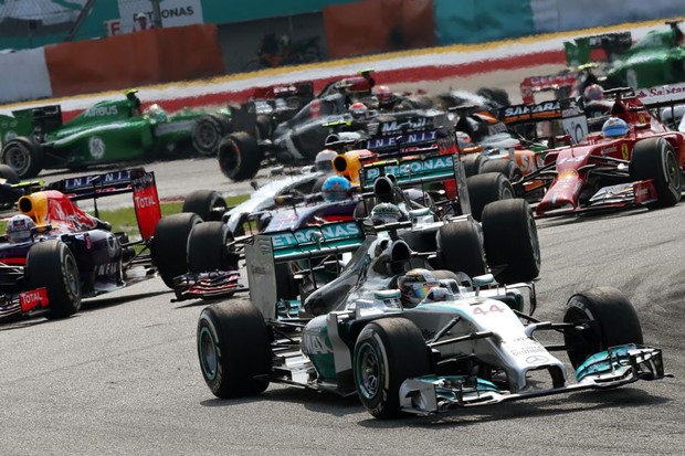 Mercedes dominantan u Maleziji, Hamiltonu prva pobjeda na Sepangu