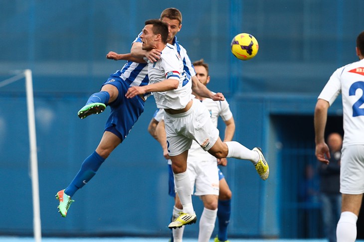 U prvom kolu, Osijek potopljen s četiri pogotka iz kontre