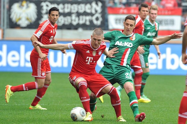 Video: Bayern više nema "nulu" u rubrici porazi, Augsburg iskoristio eksperimente Guardiole