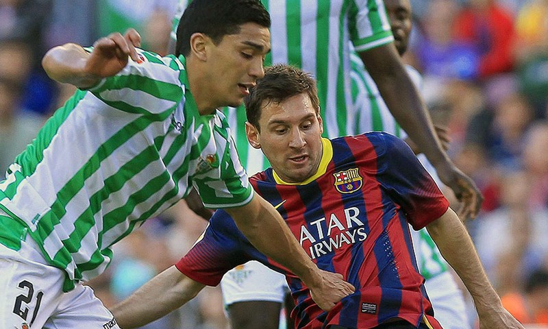 Barcelona pobjedom protiv Betisa zadržala priključak s Atletico Madridom