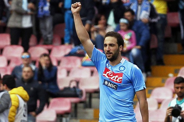 Video: Higuain nosio Napolitance do pobjede