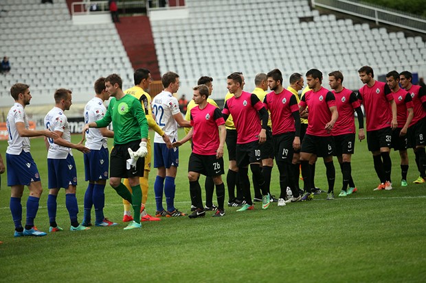 Hajduk i Lokomotiva pred praznim tribinama isprobavaju novi travnjak na poljudskom stadionu