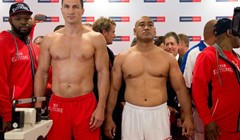 Video: Kličko rutinski obranio naslove, Leapai bez šanse