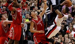 Video: Damian Lillard bacio u očaj Rocketse i odveo Blazerse u polufinale Zapada