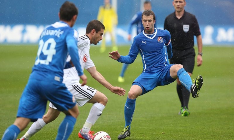 U otužnoj atmosferi Dinamo savladao Slaven Belupo i najavio finale Kupa
