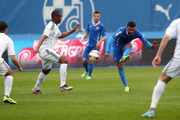 Deveti uzastopni naslov prikriva loše rezultate u Europi i poraz u finalu Kupa