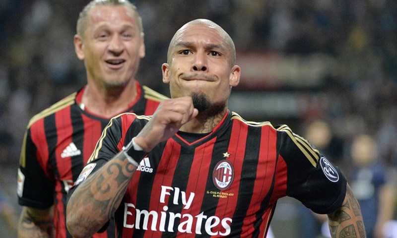 Video: Pogotkom De Jonga Milan slavio u gradskom derbiju protiv Intera