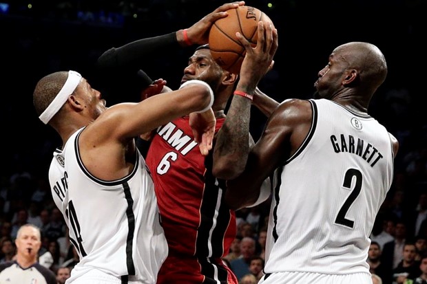 Video: Briljantna predstava Jamesa odvela Miami do 3-1, Blazersi preživjeli četvrtu utakmicu