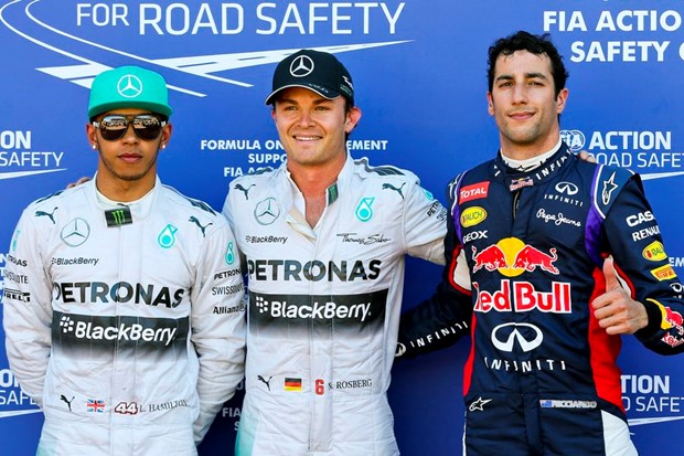 Mercedesi kreću iz prvog reda, Rosberg zaustavio Hamiltona na putu prema pole positionu