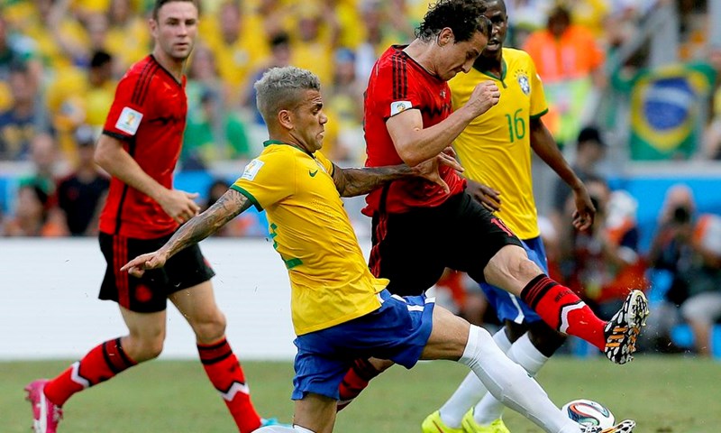 Alves: "Nećemo razmišljati o tome je li bolje biti prvi ili drugi"