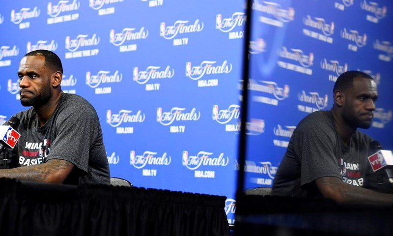 Lakersi "spremni dati sve" za Jamesa i Anthonyja