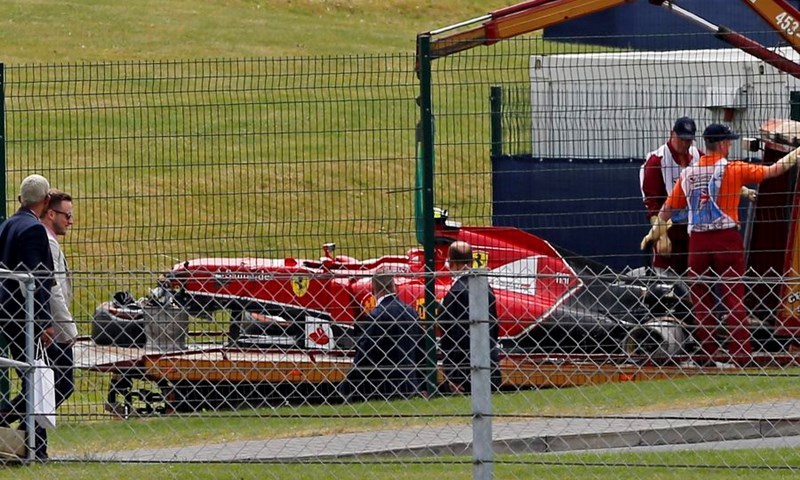 Video: Lewis Hamilton odnio pobjedu u Silverstoneu, Räikkönen prouzročio jednosatni prekid