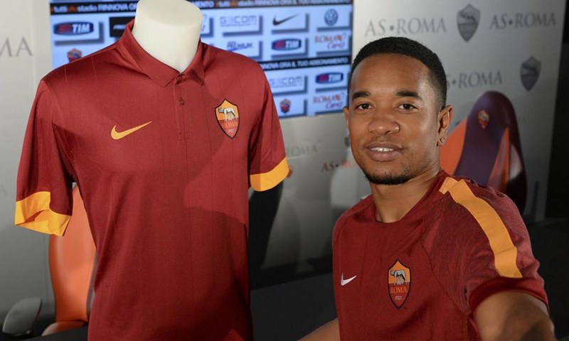 Roma popunila poziciju na lijevom boku dovođenjem Nizozemca iz Milana