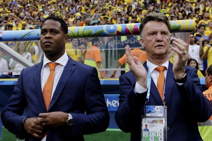 Kluivert puca, Kluivert sjajno pogađa! A ima samo sedam godina...