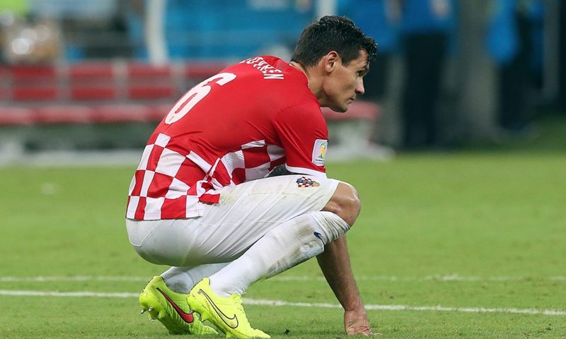 Službeno: Dejan Lovren stavio potpis na višegodišnji ugovor s Liverpoolom