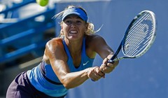 Šarapova poslije dva i pol sata pobijedila drugu nositeljicu i prošla u polufinale