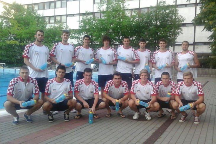 Hrvatski juniori osvojili turnir u Parizu uoči početka Europskog prvenstva