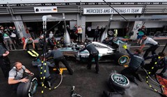 Hamilton: "Ne mogu shvatiti Rosberga i njegov potez. Ovo nije dobro za Mercedes"
