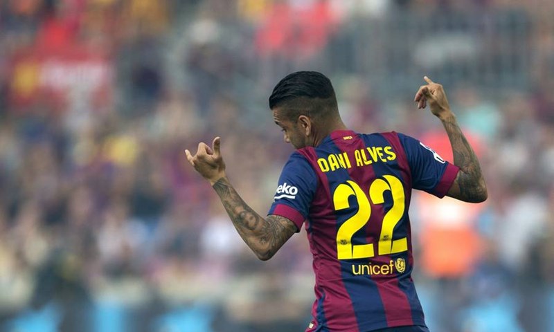 Dani Alves odlazi iz Barcelone sljedećeg ljeta
