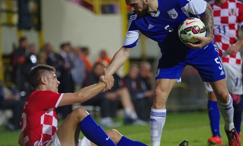 Kramarić: "Nisam htio pasti i glumiti, ali na snimci se vidi da me držao s obje ruke"