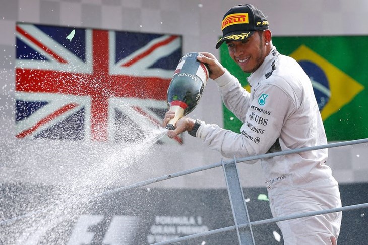 Hamilton: "Ne bojim se dvostrukih bodova, nisam slučajno vodeći"