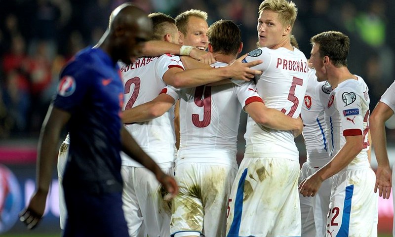 Hiddink: "Vrlo sam ljut, poklonili smo im pobjedu"