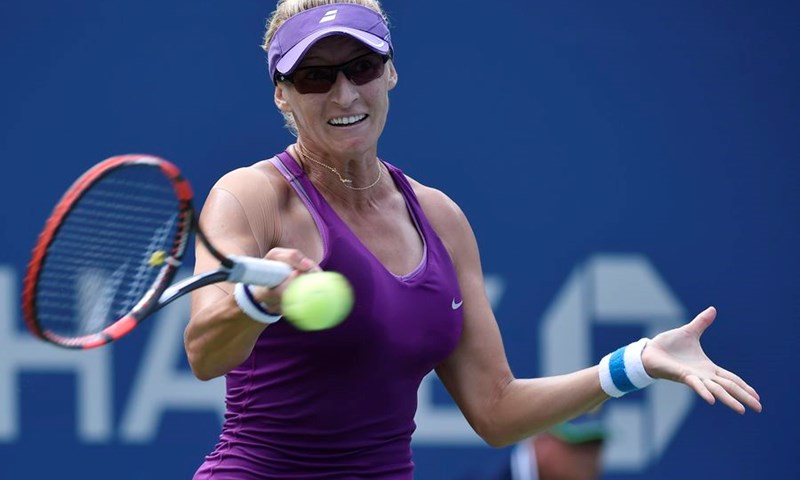 Mirjana Lučić-Baroni uz samo tri ispuštena gema do drugog kola kvalifikacija