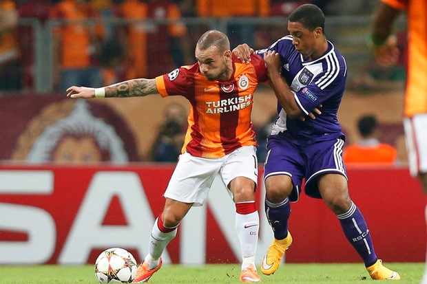Wesley Sneijder napušta Galatasaray: "Tudor nije želio surađivati sa mnom"